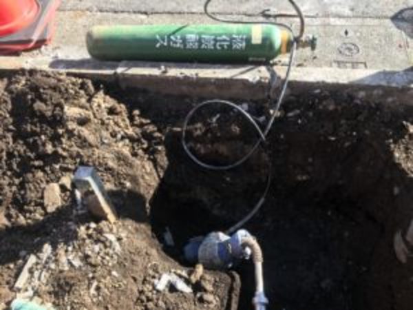 目黒区で給水管の凍結工事をやりました！